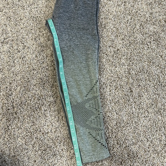 NWT Pink Cool & Comfy Seamless Ombré Yoga Pants - Picture 6 of 8